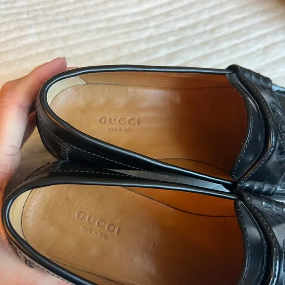 Gucci Glossy Black Leather Slip-On Loafers display picture 3